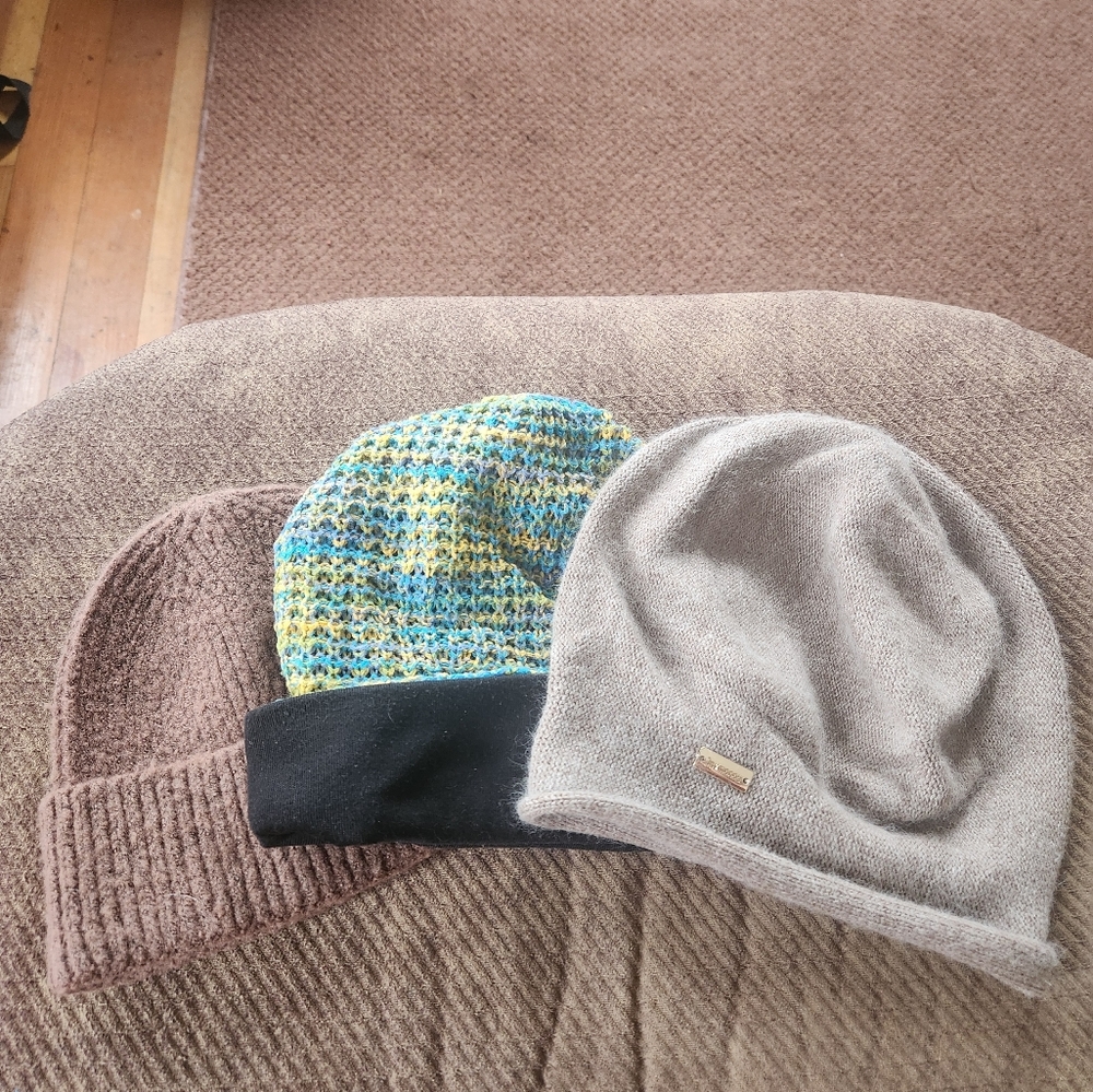Women's beanie set